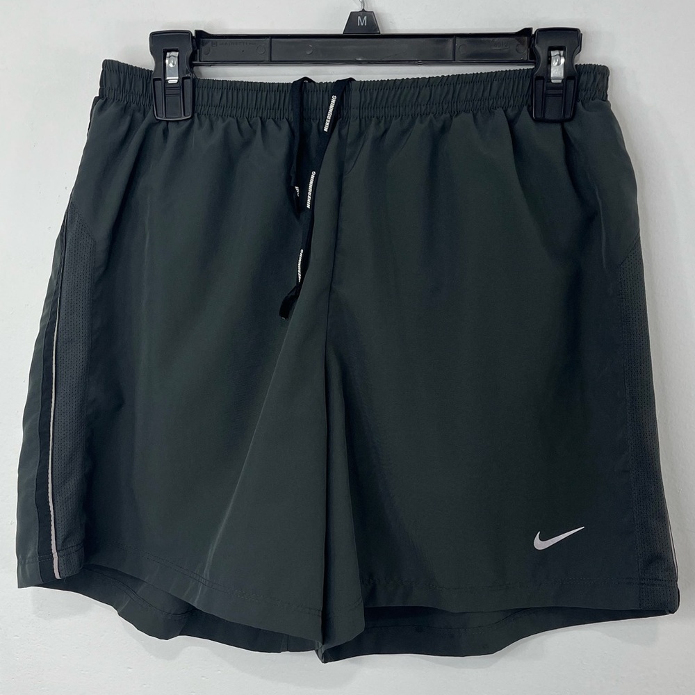 ๐โโ๏ธ๐ฅ Nike Dri-FIT Running Shorts โ Athletic Essential ๐ฅ๐โโ๏ธ - Picture 2 of 9